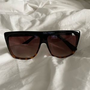 Quay Sunglasses OTL II